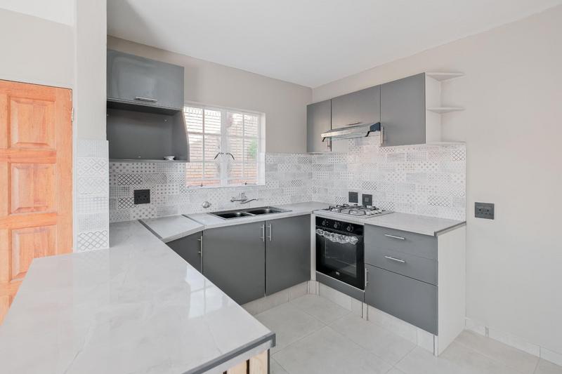 3 Bedroom Property for Sale in Amberfield Manor Gauteng