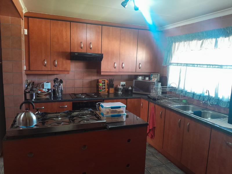 3 Bedroom Property for Sale in Klippoortjie Gauteng