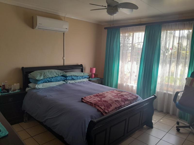 3 Bedroom Property for Sale in Klippoortjie Gauteng