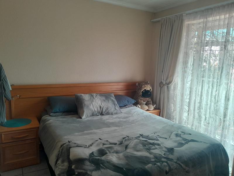3 Bedroom Property for Sale in Klippoortjie Gauteng