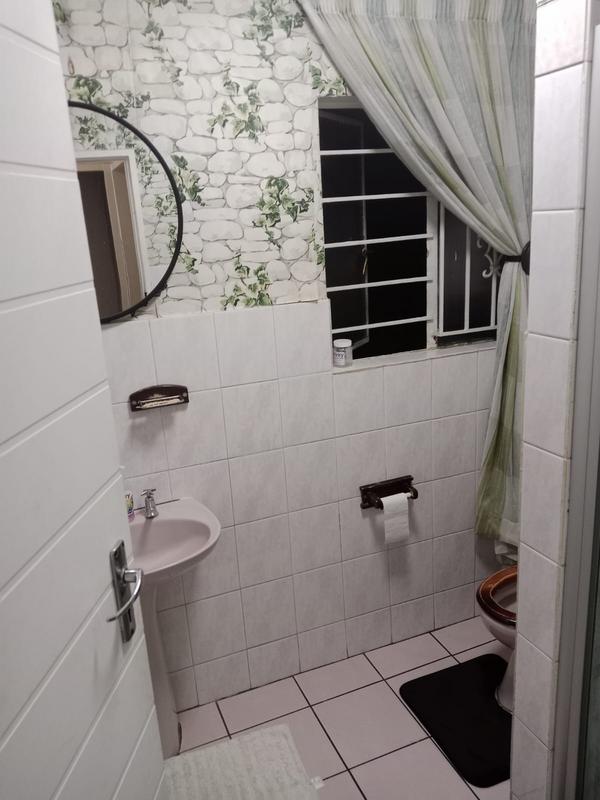 4 Bedroom Property for Sale in Dalpark Gauteng
