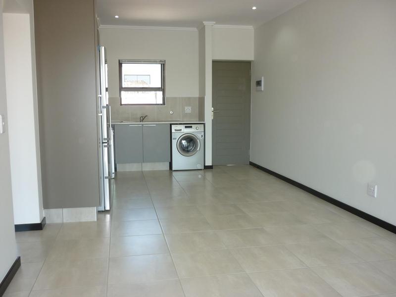 To Let 2 Bedroom Property for Rent in Sunninghill Gauteng