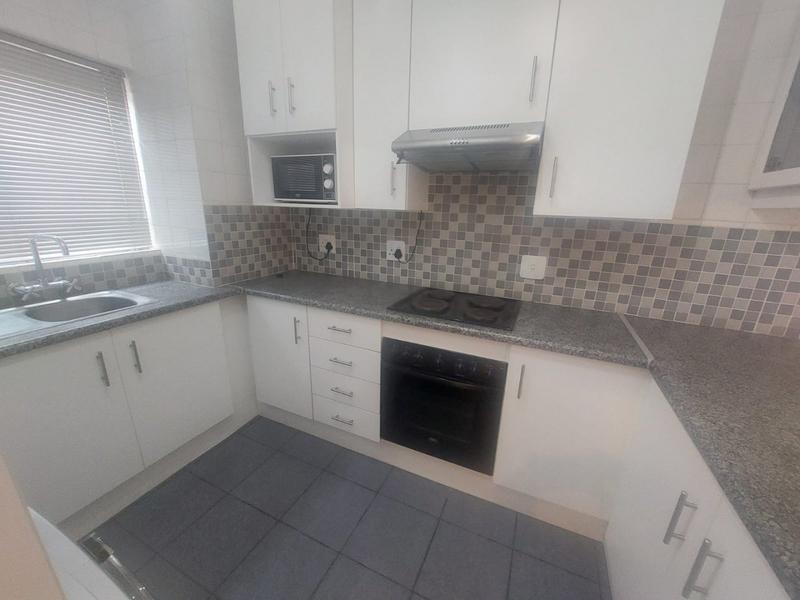 2 Bedroom Property for Sale in Greenhills Gauteng