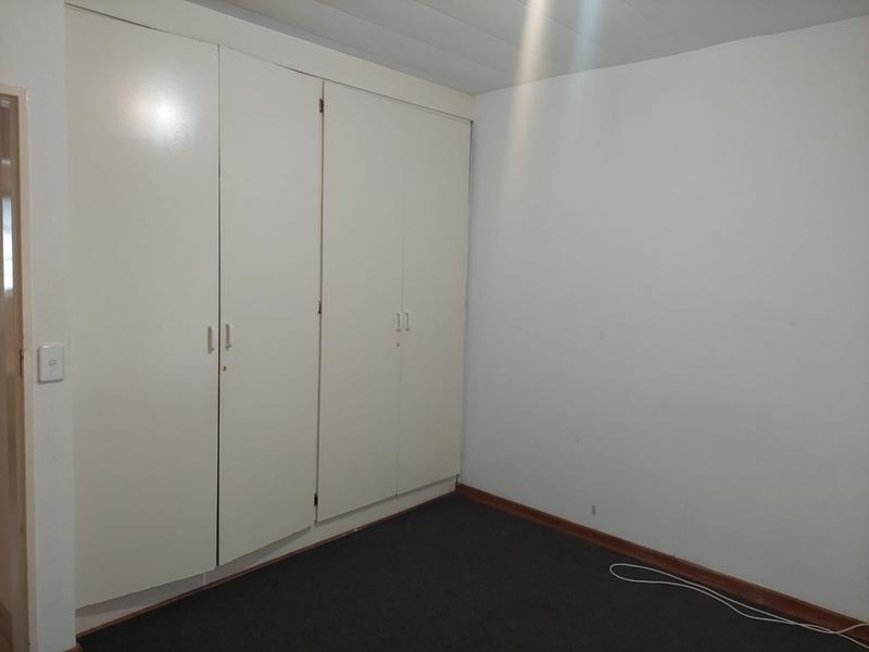 2 Bedroom Property for Sale in Greenhills Gauteng