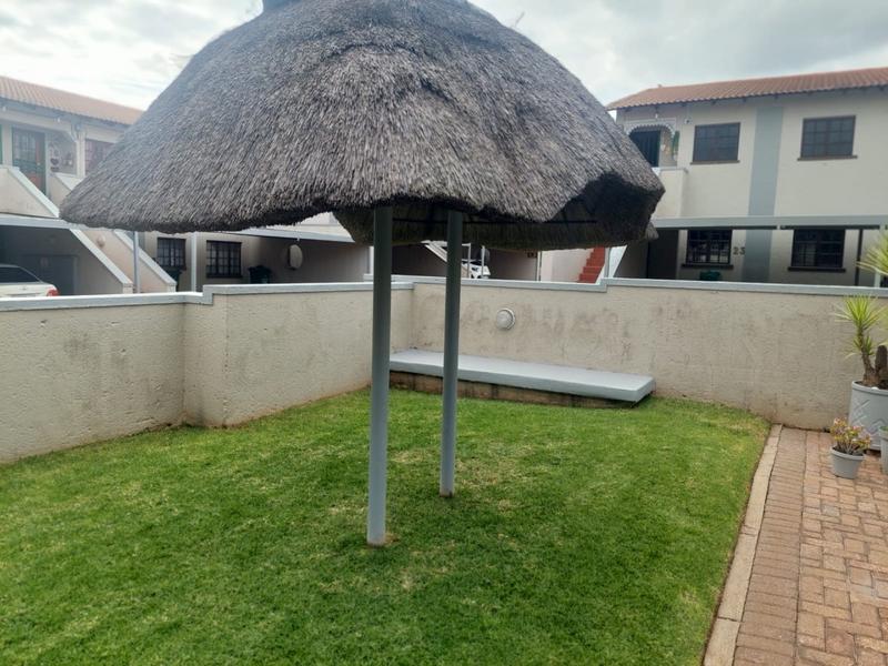 2 Bedroom Property for Sale in Greenhills Gauteng