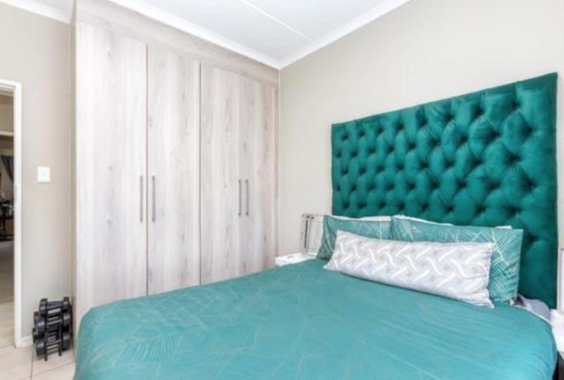 To Let 2 Bedroom Property for Rent in North Riding Gauteng