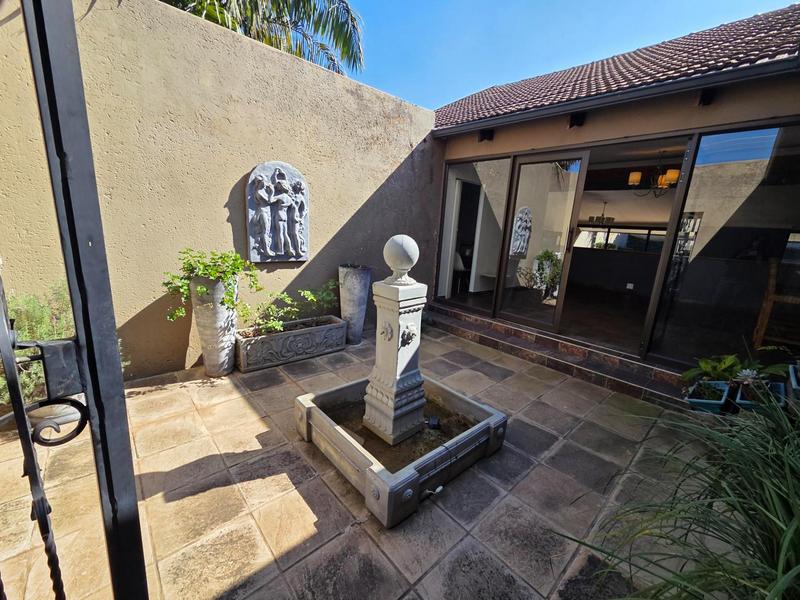 To Let 4 Bedroom Property for Rent in Lynnwood Gauteng