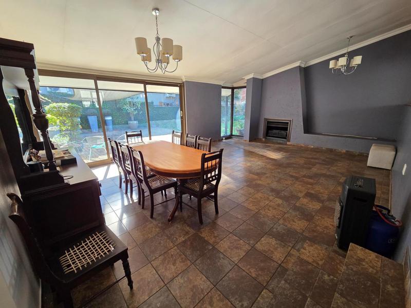 To Let 4 Bedroom Property for Rent in Lynnwood Gauteng