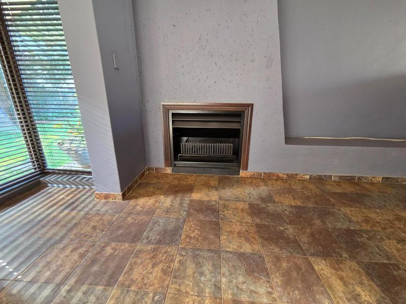 To Let 4 Bedroom Property for Rent in Lynnwood Gauteng