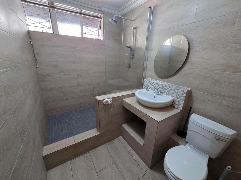 To Let 4 Bedroom Property for Rent in Lynnwood Gauteng