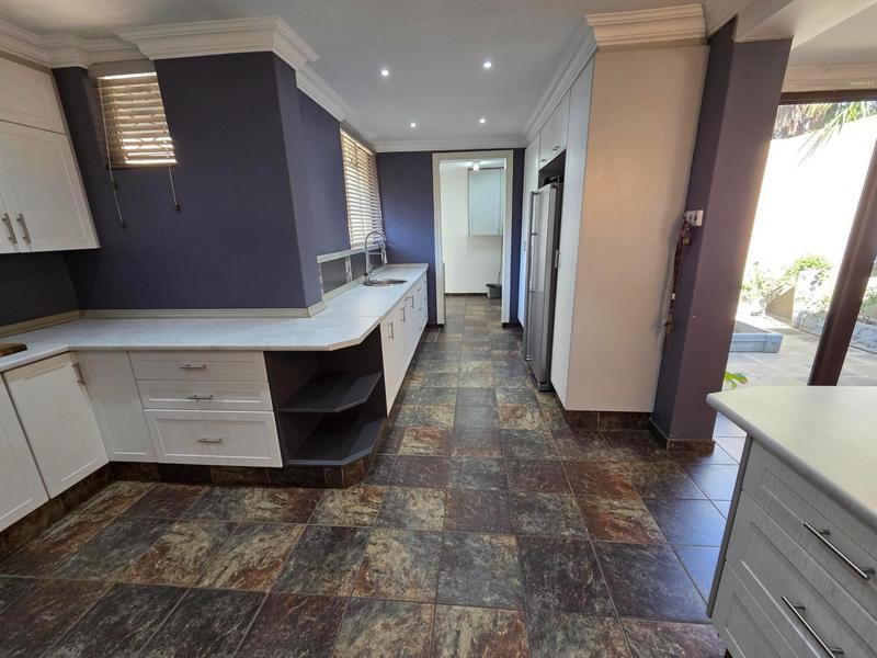 To Let 4 Bedroom Property for Rent in Lynnwood Gauteng