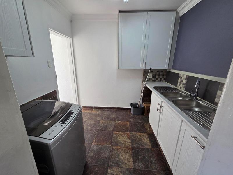 To Let 4 Bedroom Property for Rent in Lynnwood Gauteng
