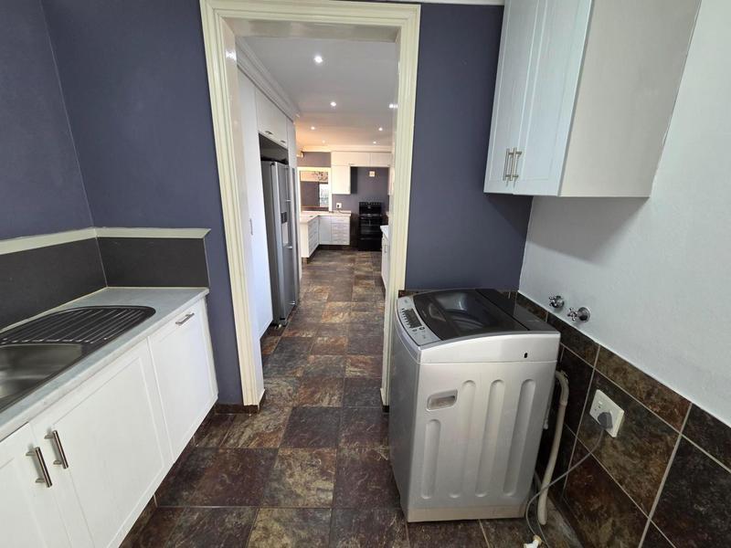 To Let 4 Bedroom Property for Rent in Lynnwood Gauteng
