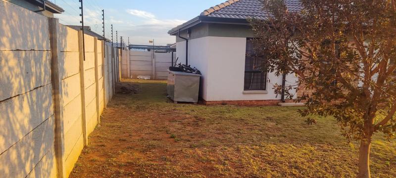4 Bedroom Property for Sale in Mindalore Gauteng