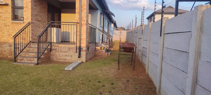 4 Bedroom Property for Sale in Mindalore Gauteng