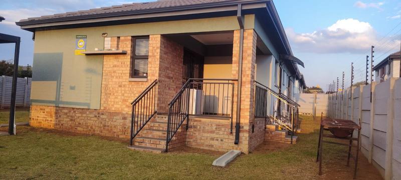 4 Bedroom Property for Sale in Mindalore Gauteng