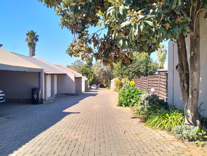 2 Bedroom Property for Sale in Birchleigh Gauteng