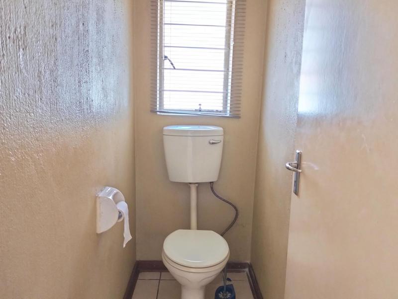 2 Bedroom Property for Sale in Birchleigh Gauteng