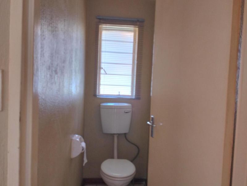 2 Bedroom Property for Sale in Birchleigh Gauteng