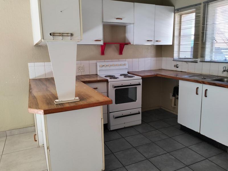 2 Bedroom Property for Sale in Birchleigh Gauteng