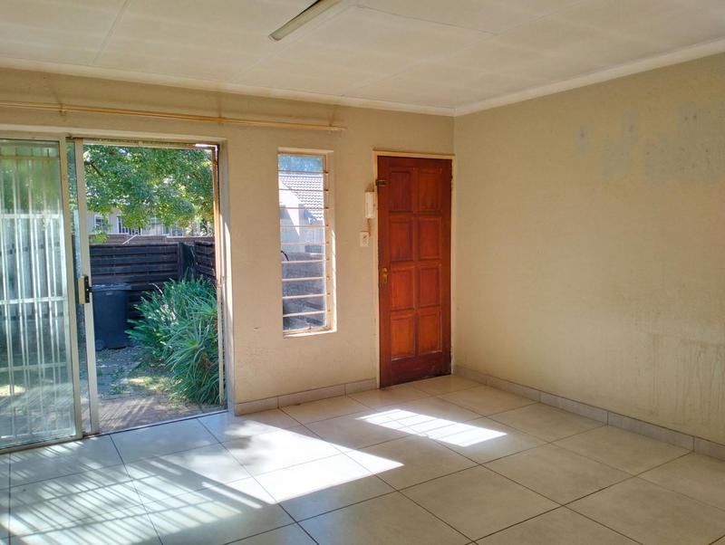 2 Bedroom Property for Sale in Birchleigh Gauteng