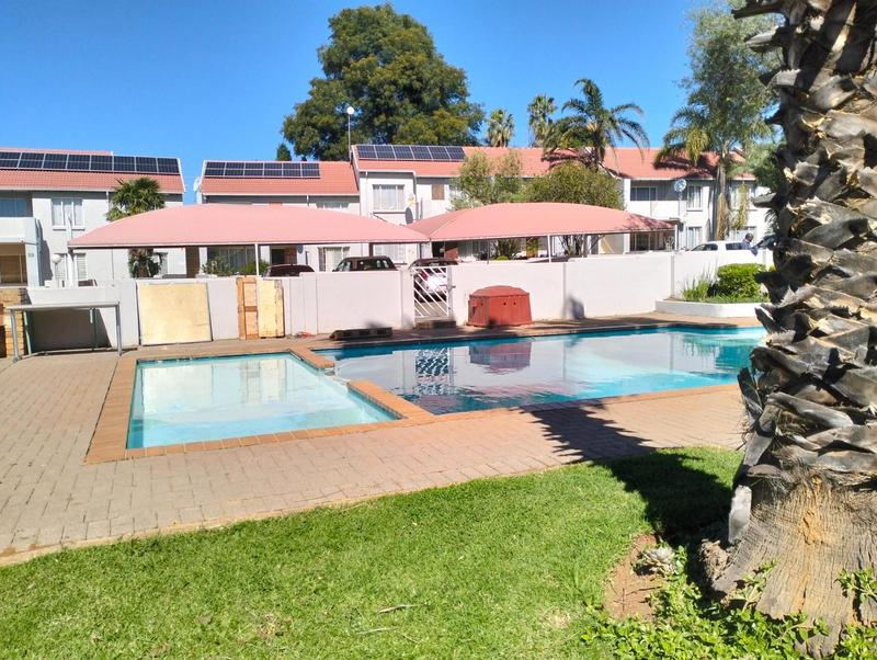 2 Bedroom Property for Sale in Glen Marais Gauteng
