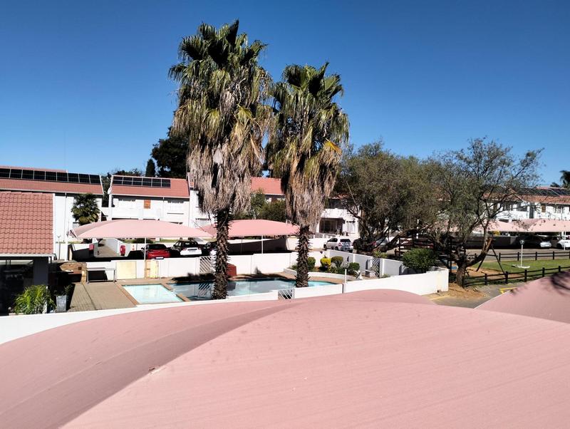 2 Bedroom Property for Sale in Glen Marais Gauteng