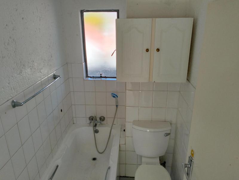2 Bedroom Property for Sale in Glen Marais Gauteng