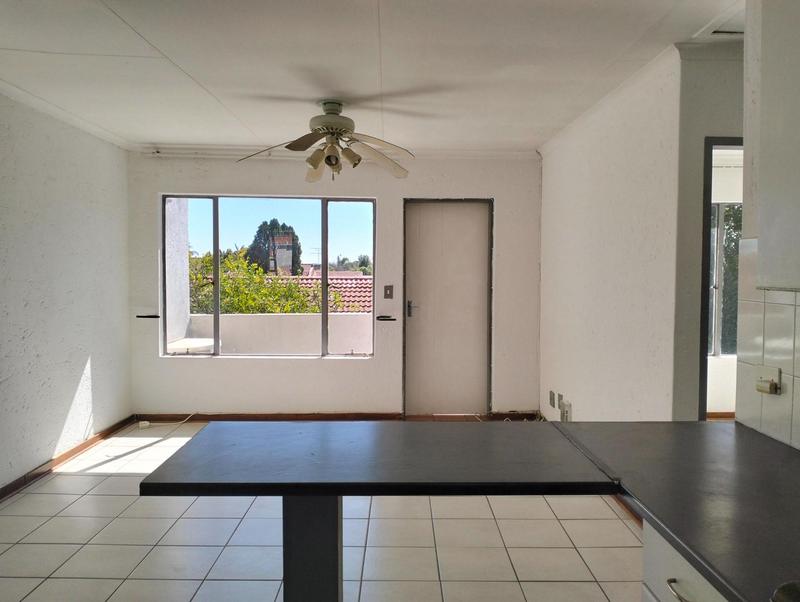 2 Bedroom Property for Sale in Glen Marais Gauteng