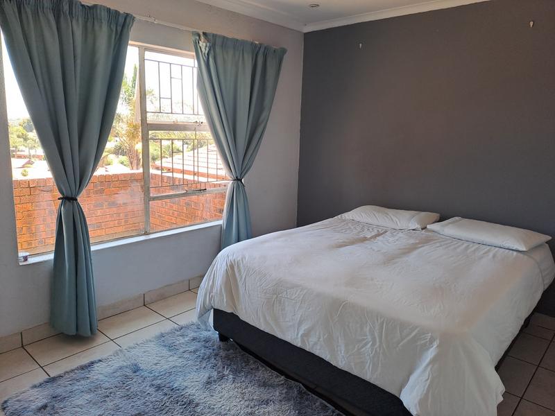 2 Bedroom Property for Sale in Wilro Park Gauteng