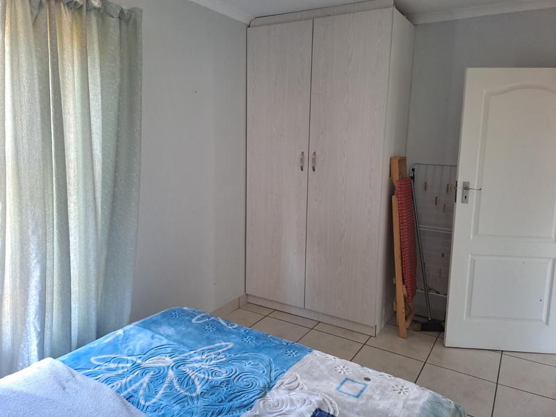 2 Bedroom Property for Sale in Wilro Park Gauteng