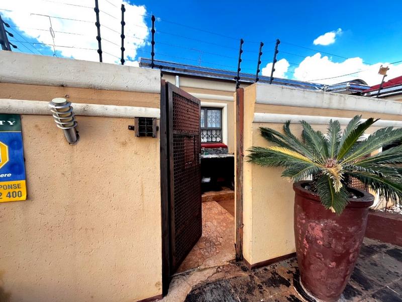 2 Bedroom Property for Sale in Glen Ridge Gauteng
