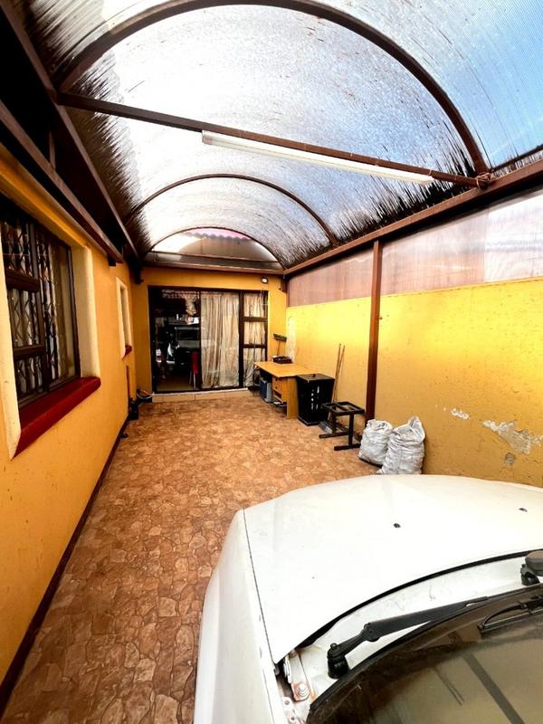 2 Bedroom Property for Sale in Glen Ridge Gauteng