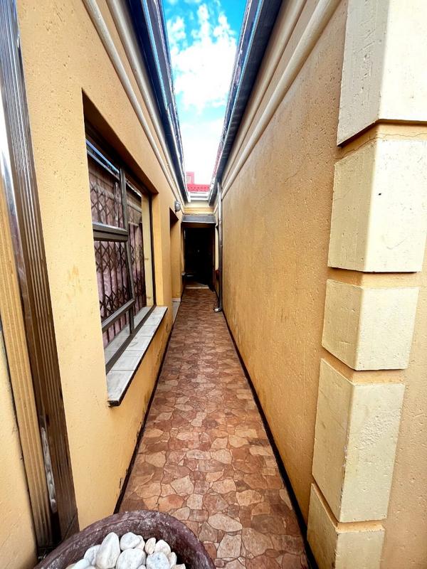 2 Bedroom Property for Sale in Glen Ridge Gauteng