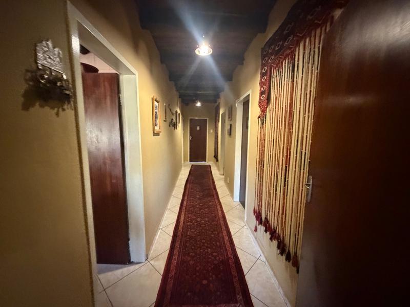 To Let 6 Bedroom Property for Rent in Hennops River Gauteng