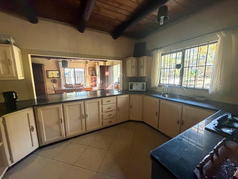 To Let 6 Bedroom Property for Rent in Hennops River Gauteng
