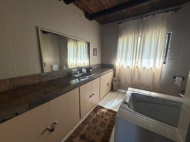 To Let 6 Bedroom Property for Rent in Hennops River Gauteng