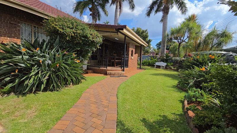 4 Bedroom Property for Sale in Dorandia Gauteng