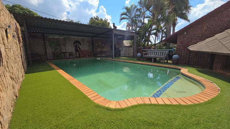 4 Bedroom Property for Sale in Dorandia Gauteng