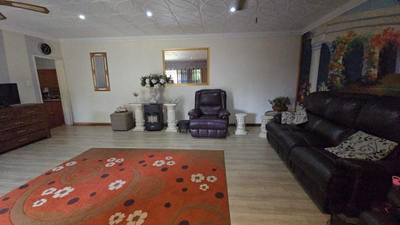 4 Bedroom Property for Sale in Dorandia Gauteng