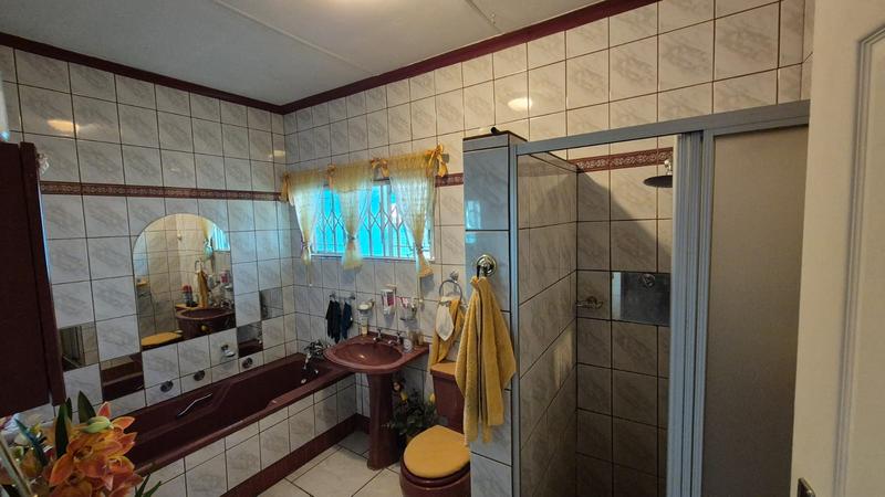 4 Bedroom Property for Sale in Dorandia Gauteng