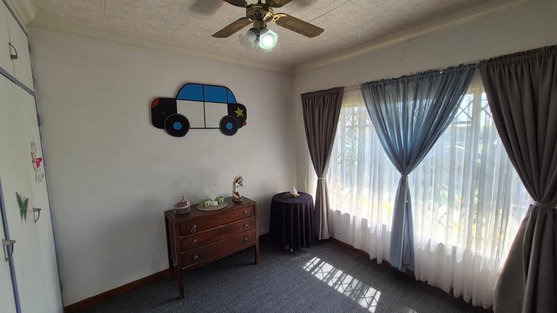4 Bedroom Property for Sale in Dorandia Gauteng