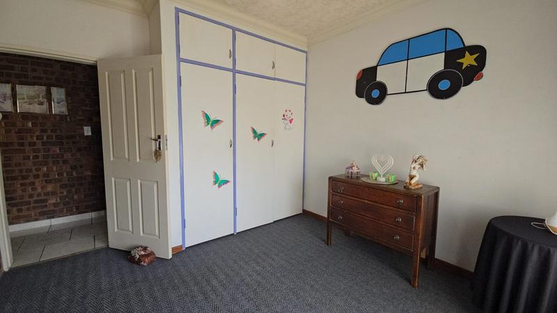 4 Bedroom Property for Sale in Dorandia Gauteng