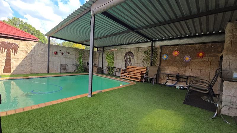 4 Bedroom Property for Sale in Dorandia Gauteng