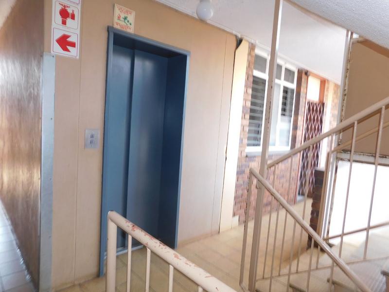 2 Bedroom Property for Sale in Pretoria North Gauteng
