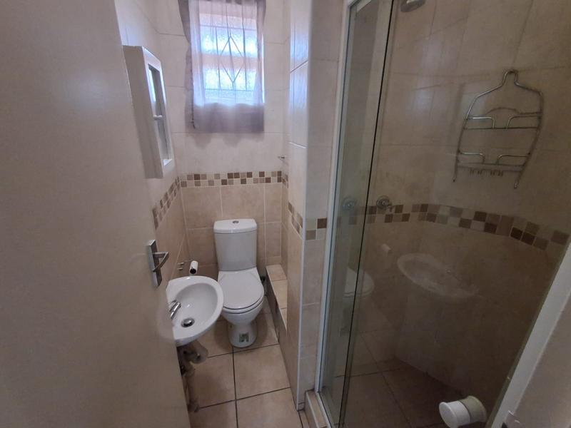 2 Bedroom Property for Sale in New Redruth Gauteng