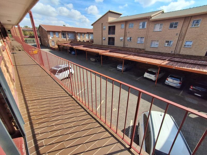 2 Bedroom Property for Sale in New Redruth Gauteng