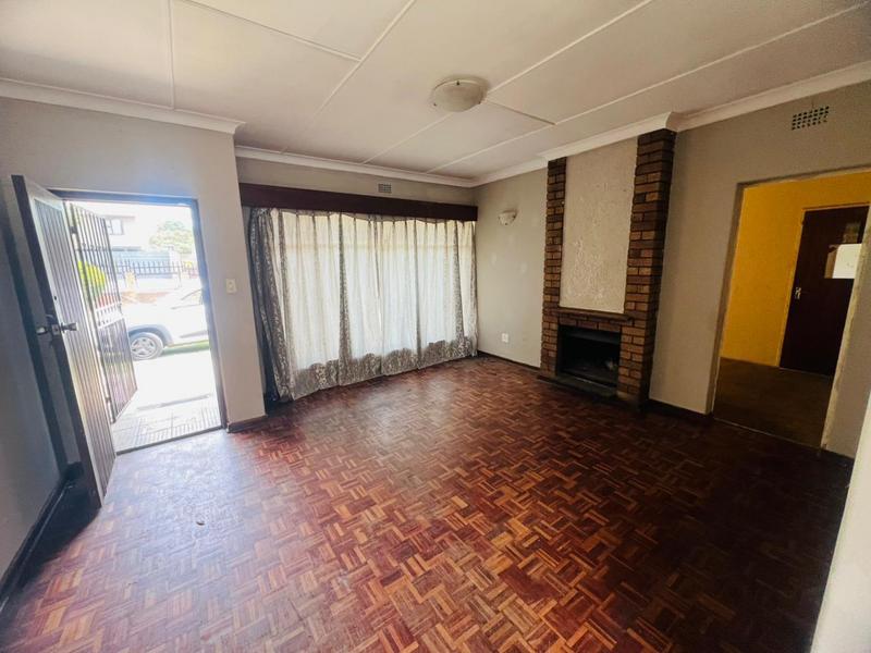 5 Bedroom Property for Sale in Birchleigh Gauteng