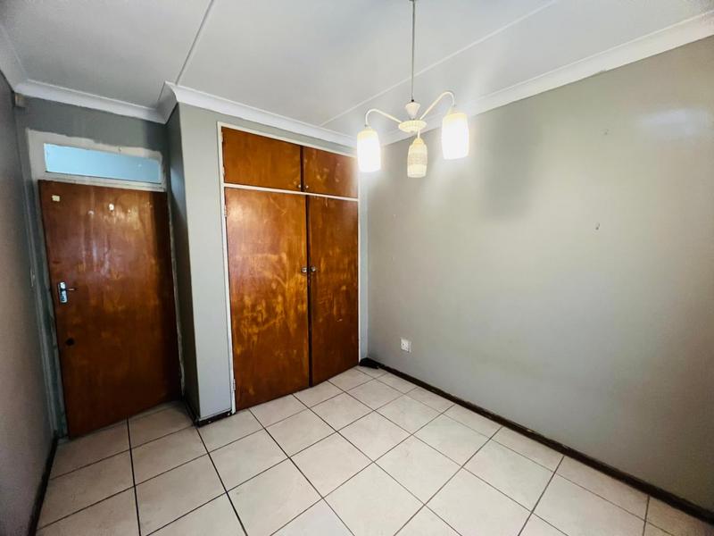 5 Bedroom Property for Sale in Birchleigh Gauteng