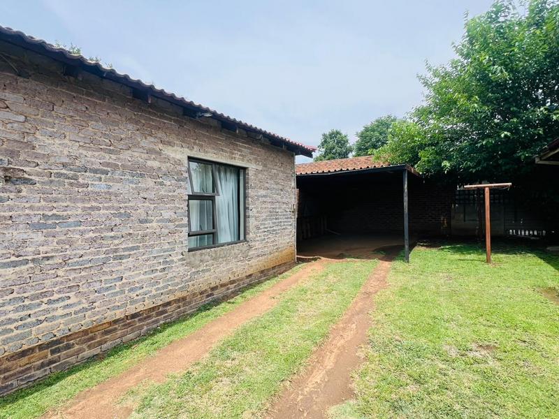 5 Bedroom Property for Sale in Birchleigh Gauteng
